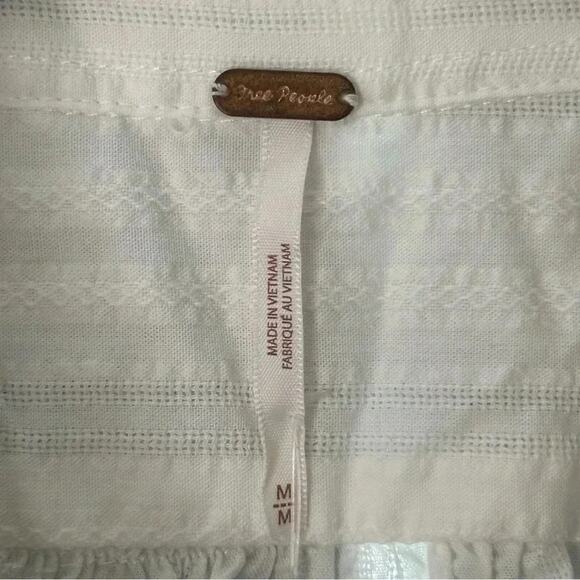 Free People Love Me Truly Cotton
Tunic - Optic White size M NWT - Picture 5 of 8
